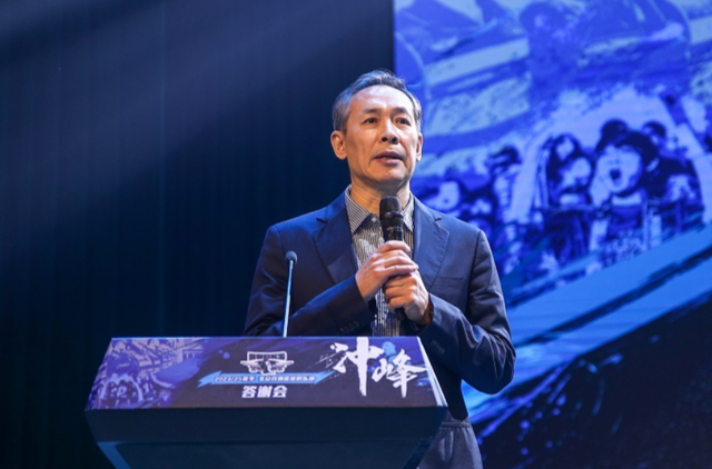 开云在线-CBA最新消息！北京首钢更换教练，亨特确定离开辽宁男篮